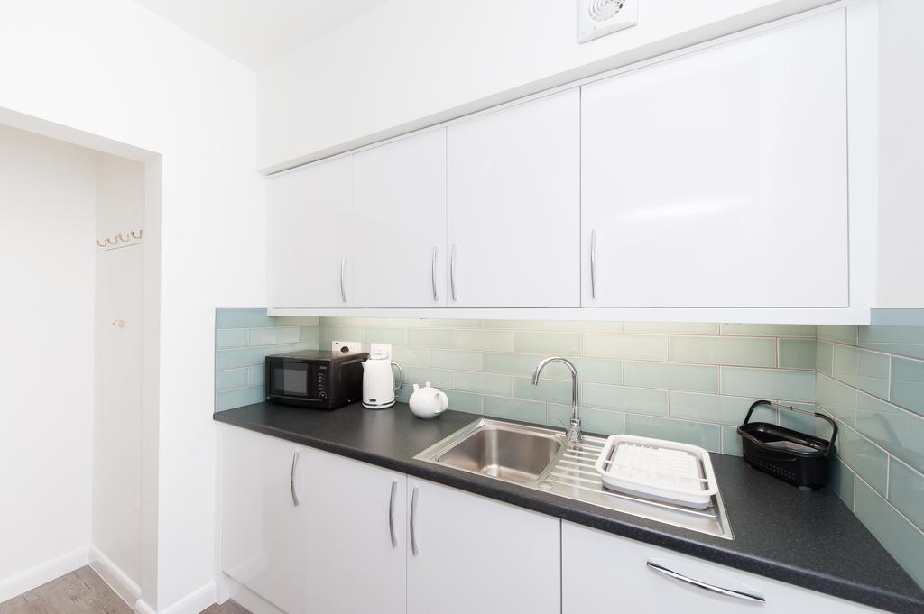 Two Bed Ground Floor Apartment, Sleeps Six, Free Parking And High Speed Wifi Ramsgate Buitenkant foto