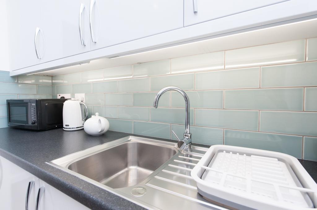 Two Bed Ground Floor Apartment, Sleeps Six, Free Parking And High Speed Wifi Ramsgate Buitenkant foto