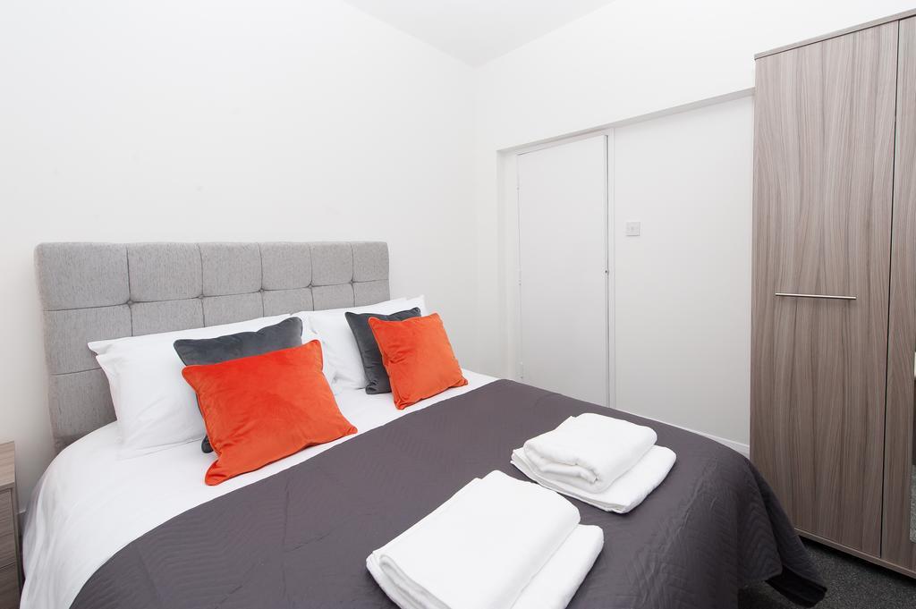 Two Bed Ground Floor Apartment, Sleeps Six, Free Parking And High Speed Wifi Ramsgate Buitenkant foto