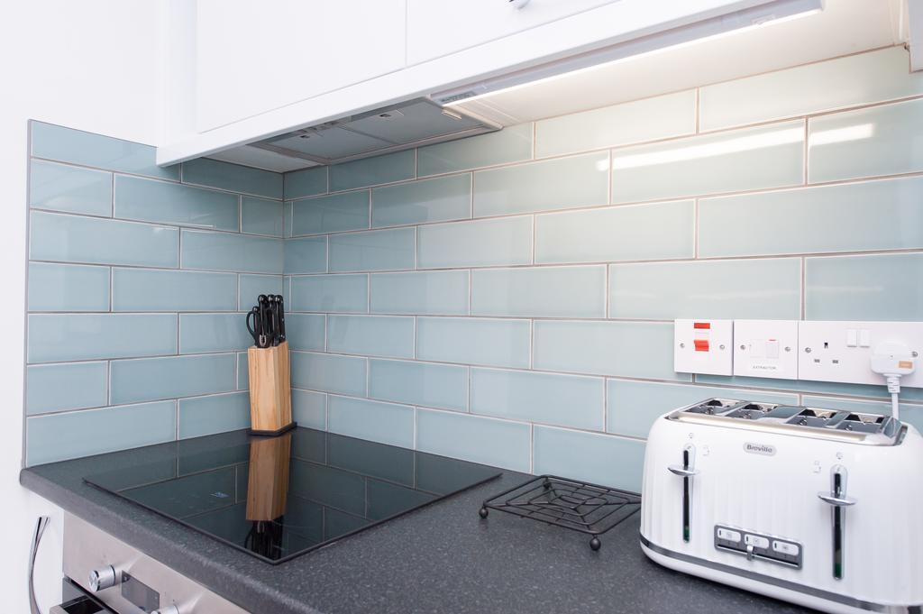 Two Bed Ground Floor Apartment, Sleeps Six, Free Parking And High Speed Wifi Ramsgate Buitenkant foto