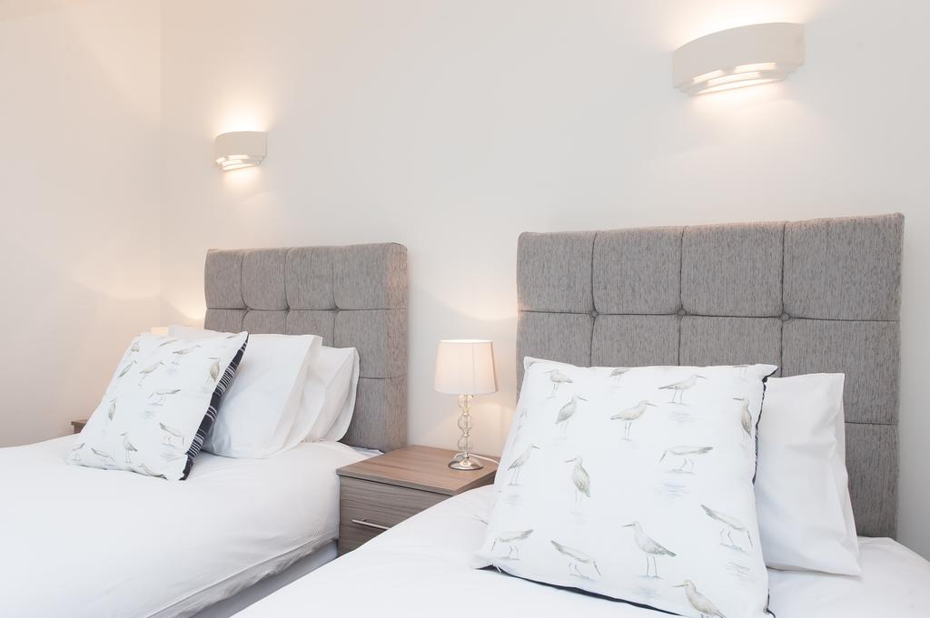 Two Bed Ground Floor Apartment, Sleeps Six, Free Parking And High Speed Wifi Ramsgate Buitenkant foto