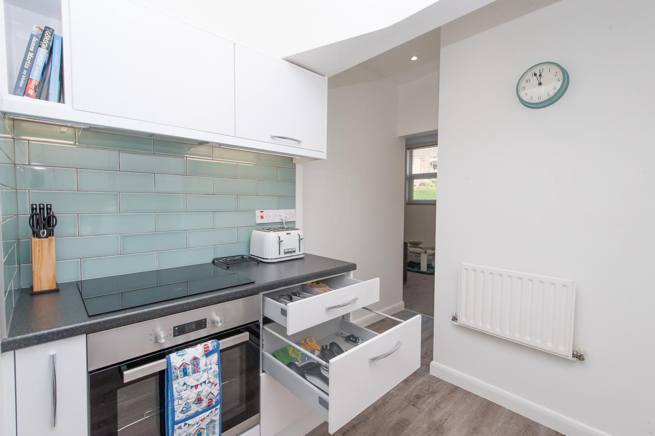 Two Bed Ground Floor Apartment, Sleeps Six, Free Parking And High Speed Wifi Ramsgate Buitenkant foto