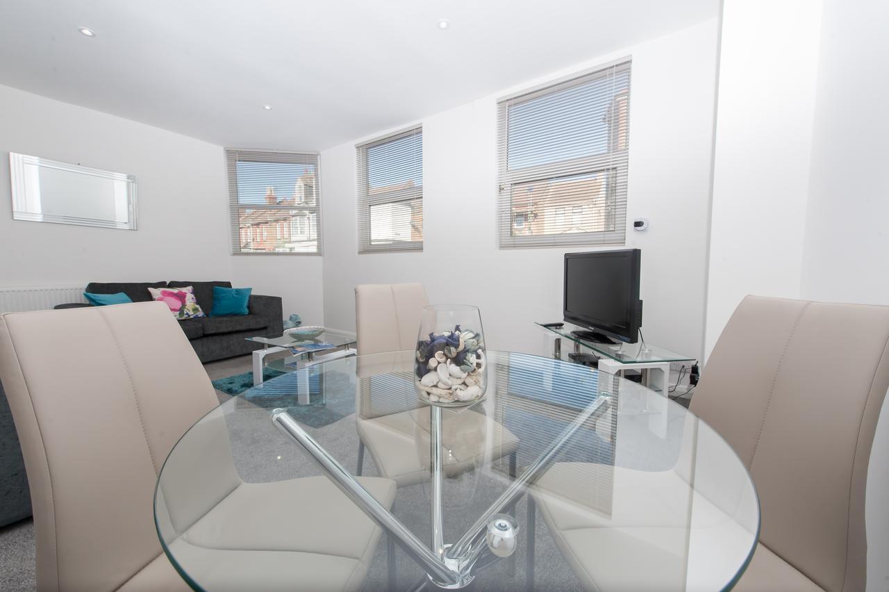 Two Bed Ground Floor Apartment, Sleeps Six, Free Parking And High Speed Wifi Ramsgate Buitenkant foto
